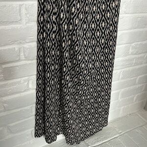 Rebel Sugar Boho Maxi Skirt Size Medium Black White Tribal Print Flowy size M